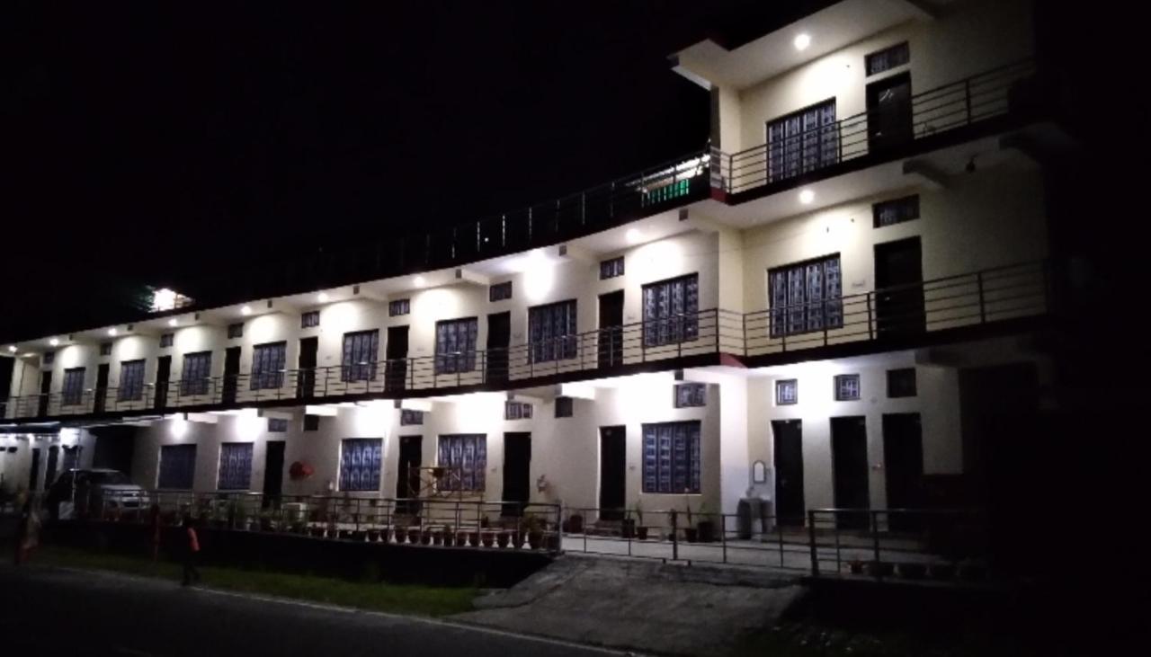 Hotel Vikram Palace Barkot Dış mekan fotoğraf